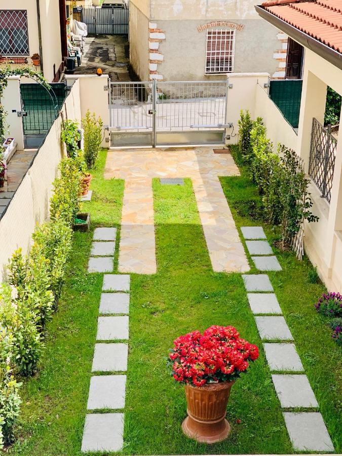 Cb House Holiday Pietrasanta Luaran gambar